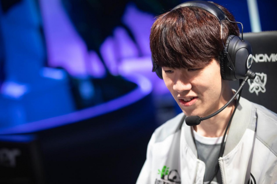 接连落败device心灰意冷 karrigan在线鼓励老乡